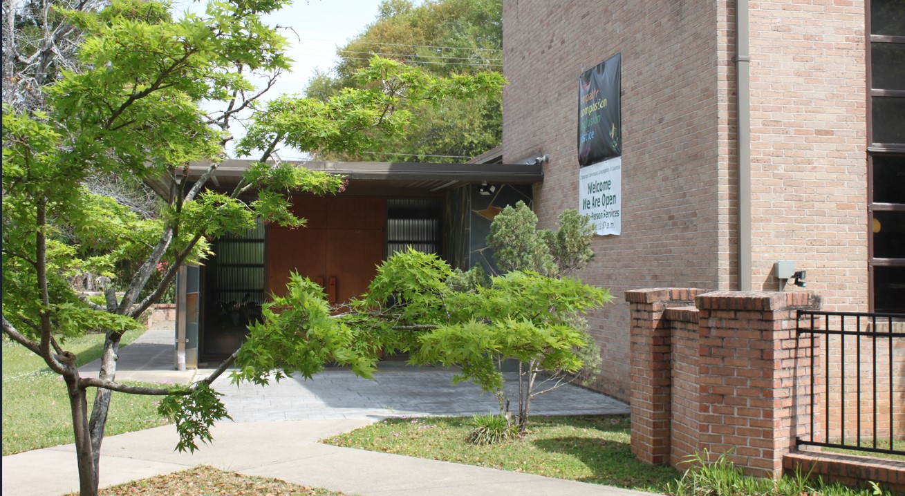 Entrance to the Unitarian Universalist Congregation of Columbia